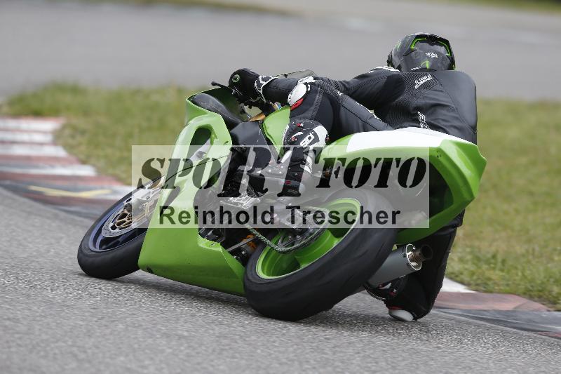 /Archiv-2024/13 22.04.2024 Plüss Moto Sport ADR/Freies Fahren/0